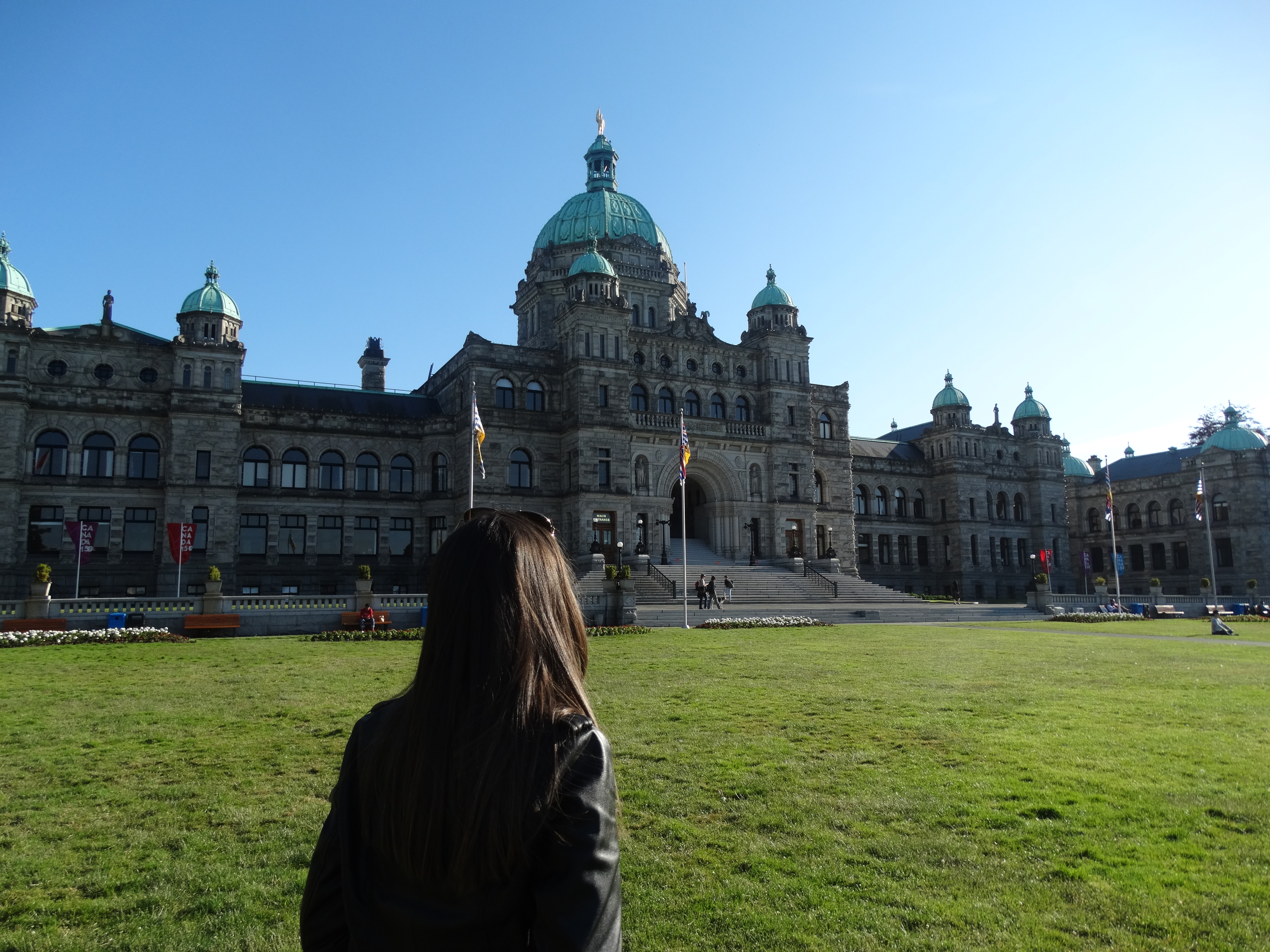 Amanda estudou inglês no Canadá Amanda estudou inglês no Canadá