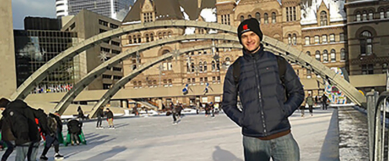 Em Toronto, Victor aliou o estudo e belas paisagens. Em Toronto, Victor aliou o estudo e belas paisagens.
