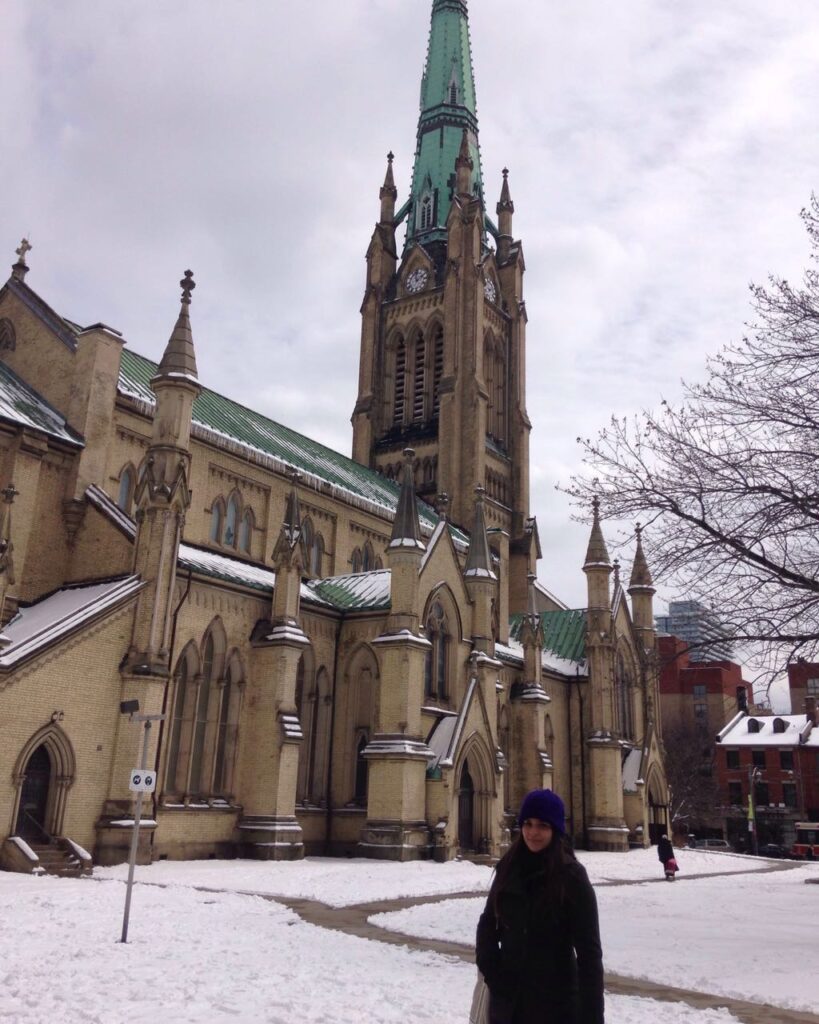 Vitória fez intercâmbio em Toronto Vitória fez intercâmbio em Toronto