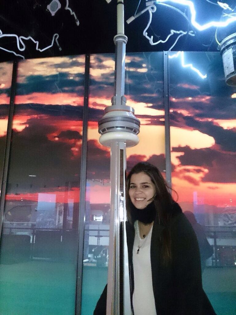 Vitória fez intercâmbio em Toronto Vitória fez intercâmbio em Toronto