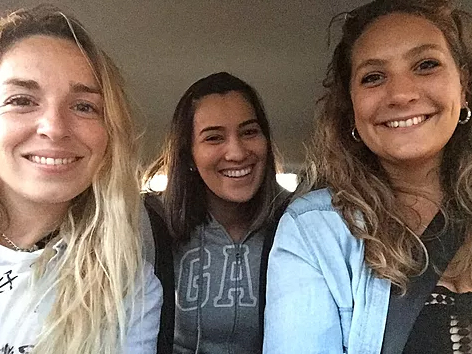 Talita fez amigas na França Talita fez amigas na França