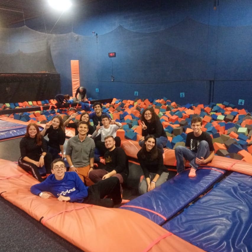 E hoje rolou bagunça na Sky Zone E hoje rolou bagunça na Sky Zone