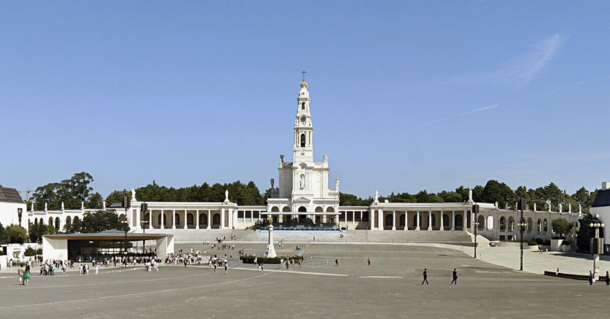 Imagem do Santuário de Fátima, que fica em Portugal.