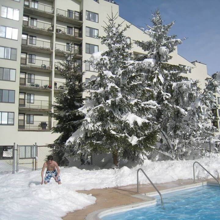 Visão Silver Creek Lodge com piscina aquecida