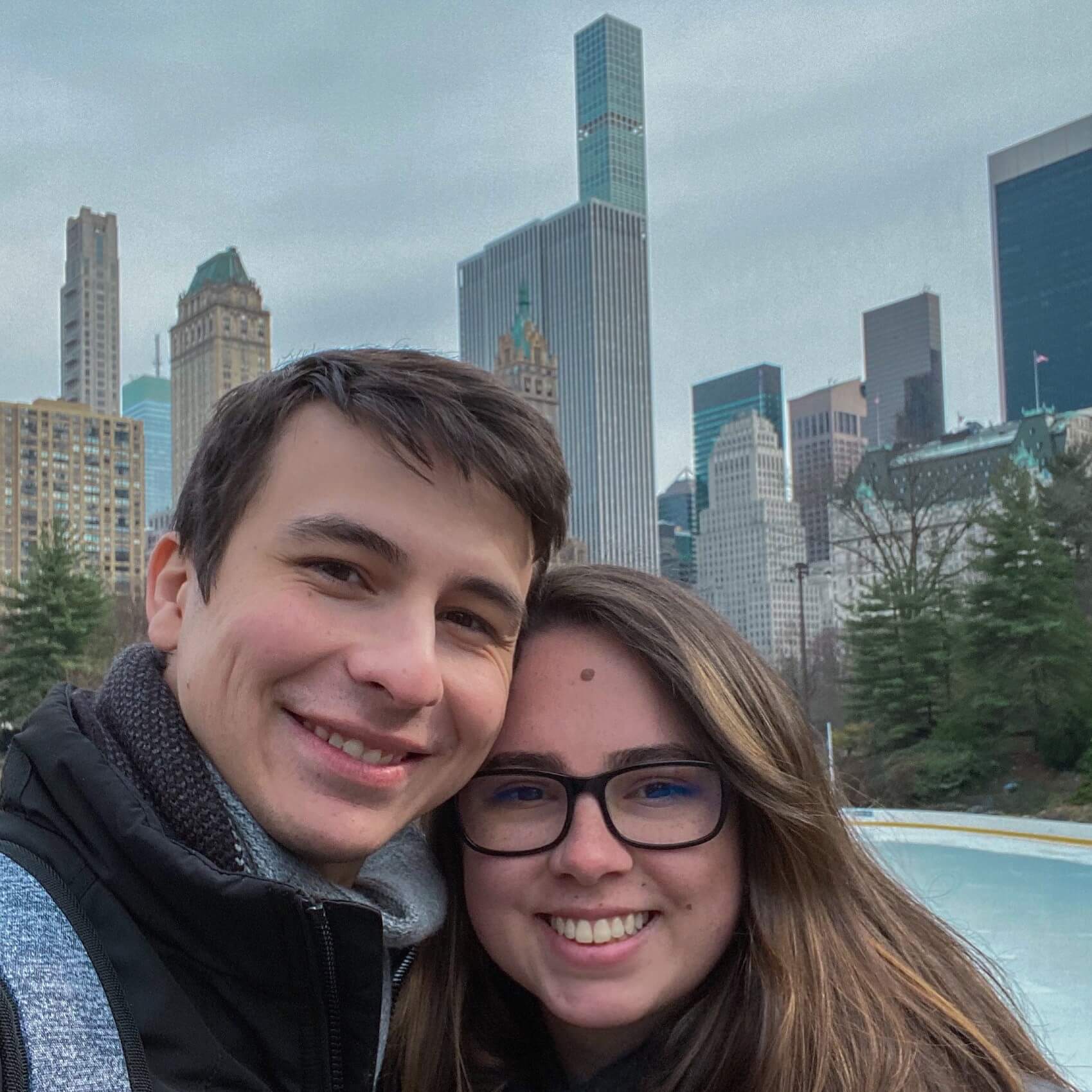 Bruna e Eduardo fizeram passeio por Nova York após o intercâmbio