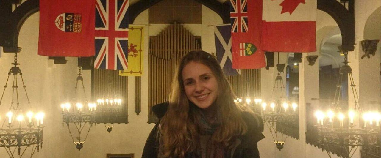Jéssica fez intercâmbio com curso de idioma em Toronto Jéssica fez intercâmbio com curso de idioma em Toronto