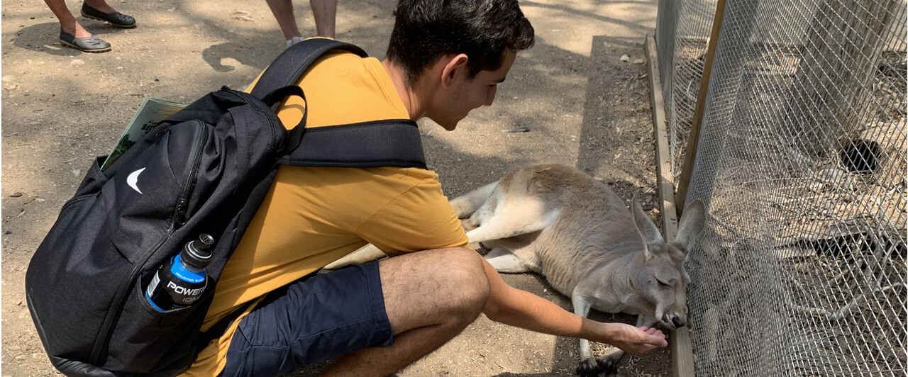 Bruno fez intercâmbio de estudo e trabalho na Austrália