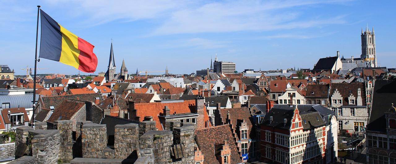Neerlandês é o idioma da Bélgica, mas não o único Neerlandês é o idioma da Bélgica, mas não o único