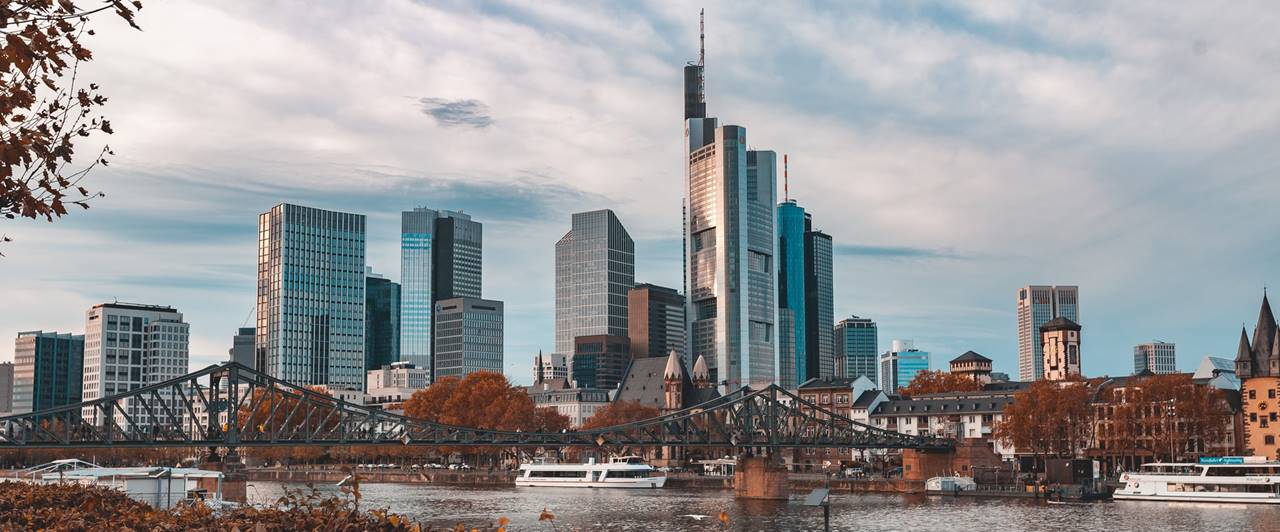 Onde fica Frankfurt: conheça o centro financeiro europeu