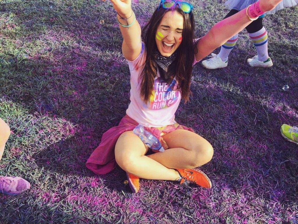 Júlia cursou no ensino médio na Austrália Júlia cursou no ensino médio na Austrália