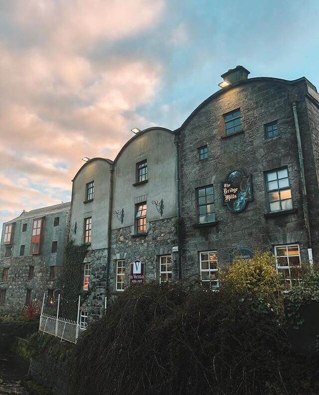 Julia fez intercâmbio em Galway, na Irlanda Julia fez intercâmbio em Galway, na Irlanda