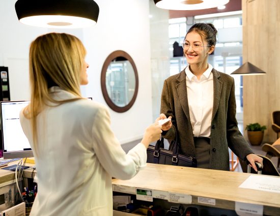 Viajar e reservar hotel com a Intercultural